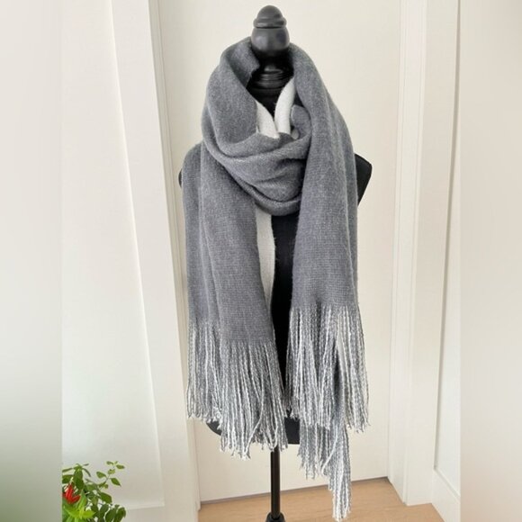 MOMENT BY MOMENT Shawl Wrap Oversize Cozy Scarf Charcoal Grey Long Fringe - Picture 4 of 10